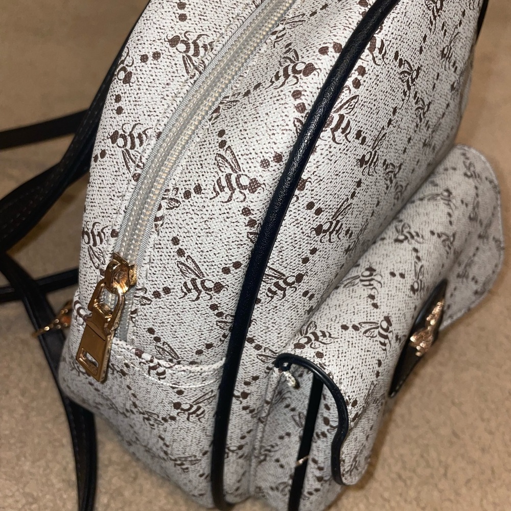 Bee backpack with gold detailing